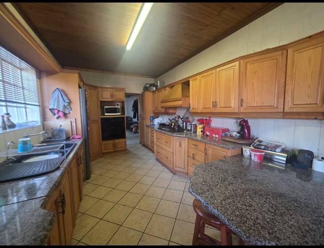 3 BEDROOM HOUSE FOR SALE IN VANDERBIJLPARK SW 5